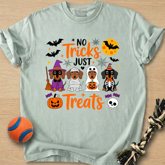 Dog Tricks Or Treats T-Shirt โ Bay t-shirt