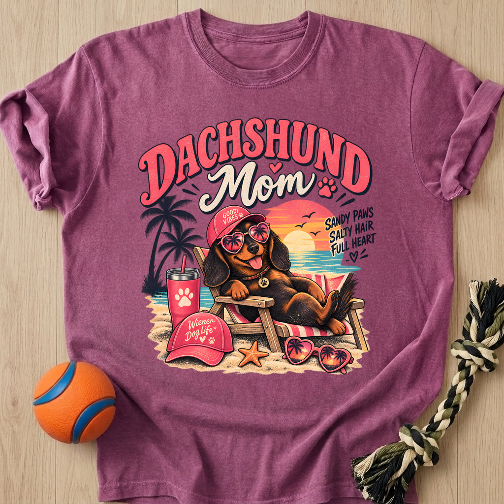 Beach Mom T-Shirt – Berry t-shirt