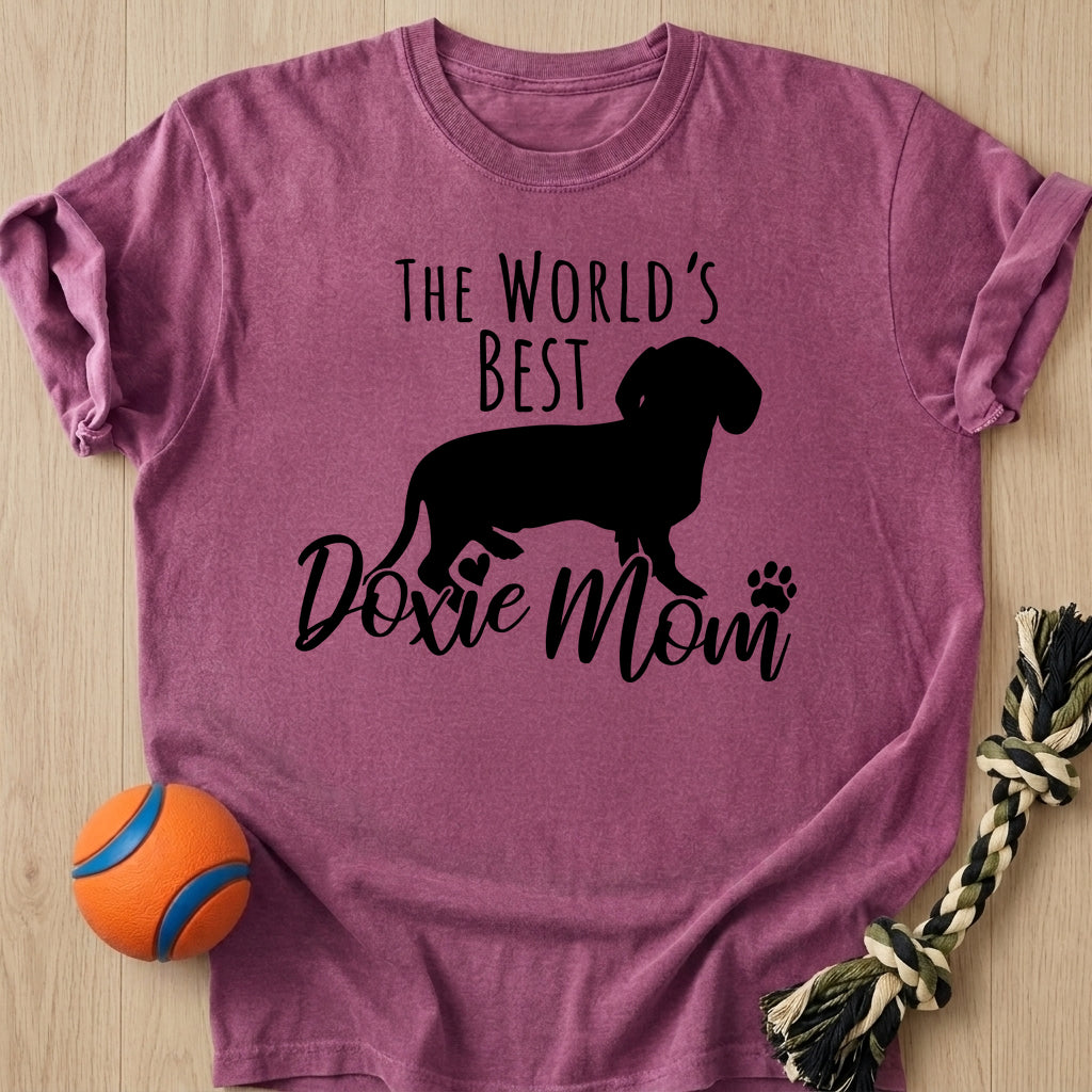 Best Doxie Mom T-Shirt – Berry t-shirt