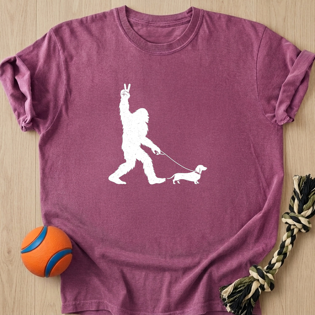 Bigfoot Peace T-Shirt – Berry t-shirt