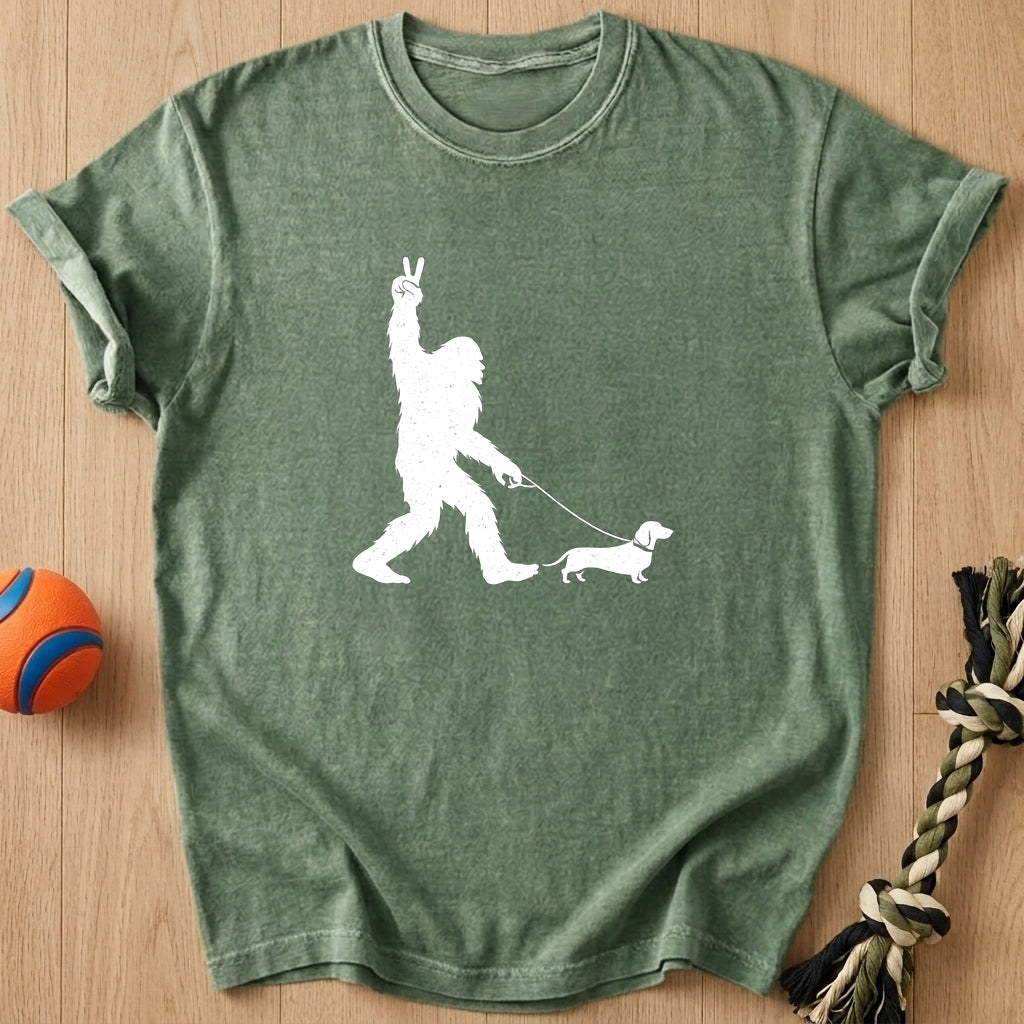 Bigfoot Peace T-Shirt – Moss t-shirt