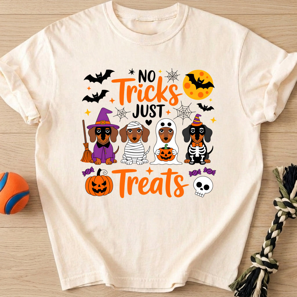 Dog Tricks Or Treats T-Shirt – Ivory t-shirt