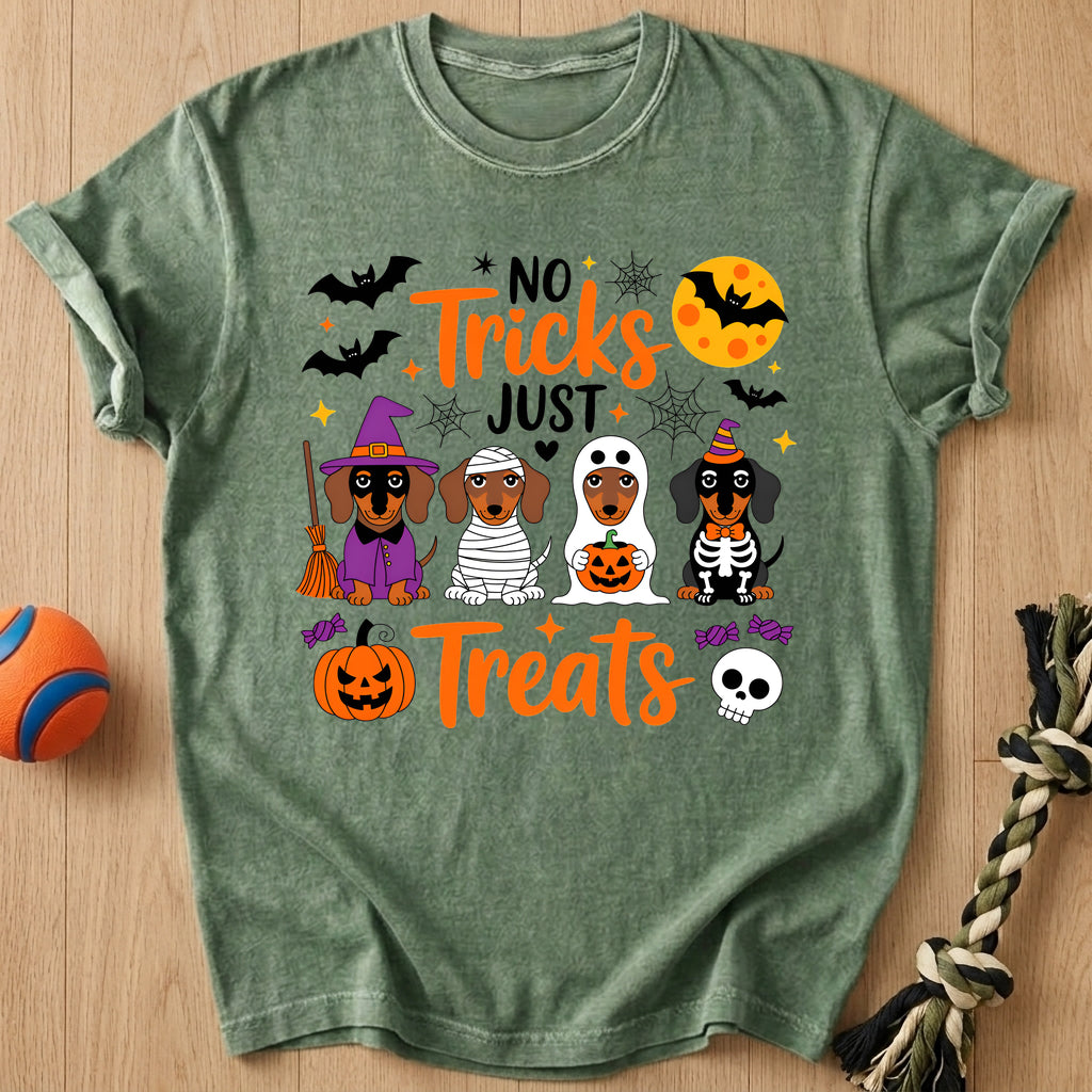 Dog Tricks Or Treats T-Shirt – Moss t-shirt
