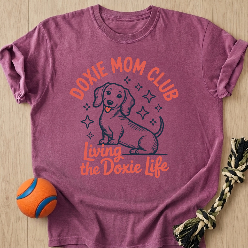 Doxie Club T-Shirt – Berry t-shirt