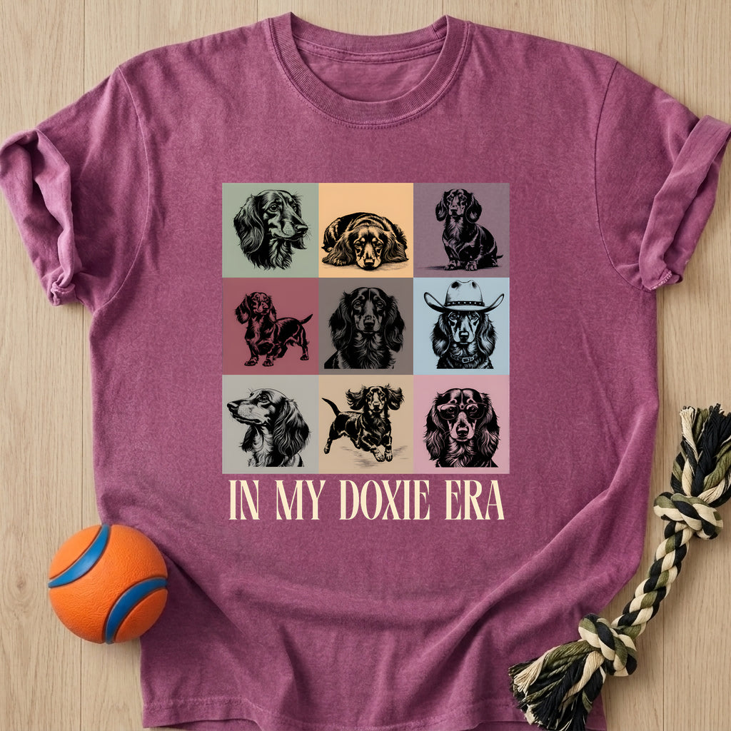Doxie Era T-Shirt – Berry t-shirt