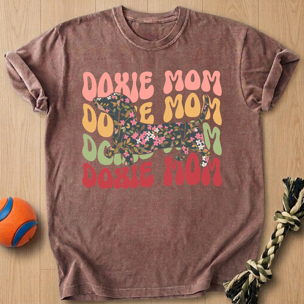 Doxie Mom T-Shirt – Espresso t-shirt