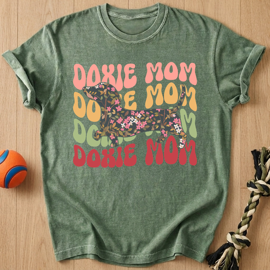 Doxie Mom T-Shirt – Moss t-shirt