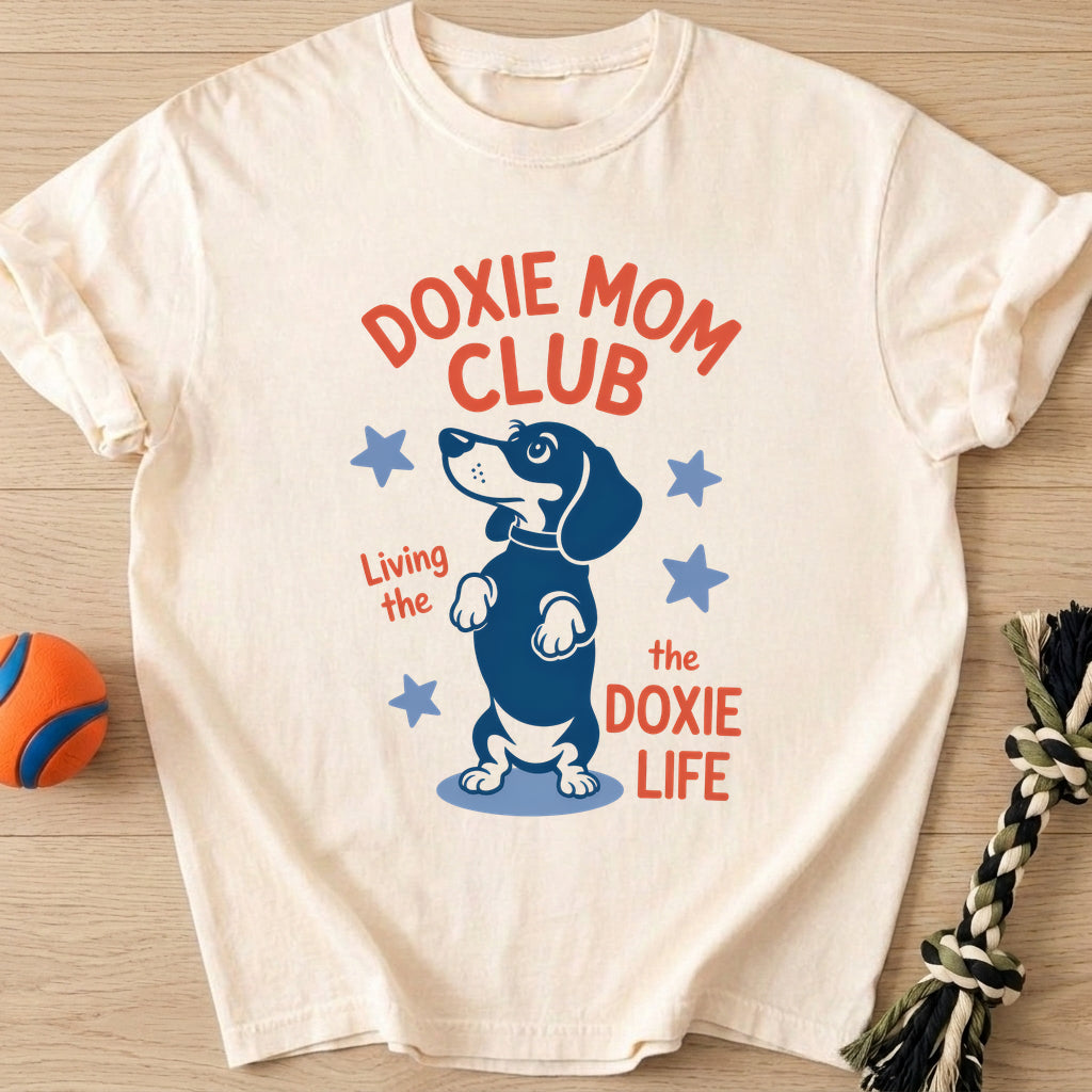 Doxie Mom Club T-Shirt – Ivory t-shirt