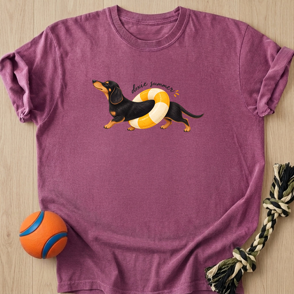 Doxie Summer T-Shirt – Berry t-shirt