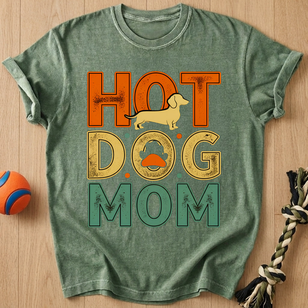 Hot Dog Mom T-Shirt – Moss t-shirt