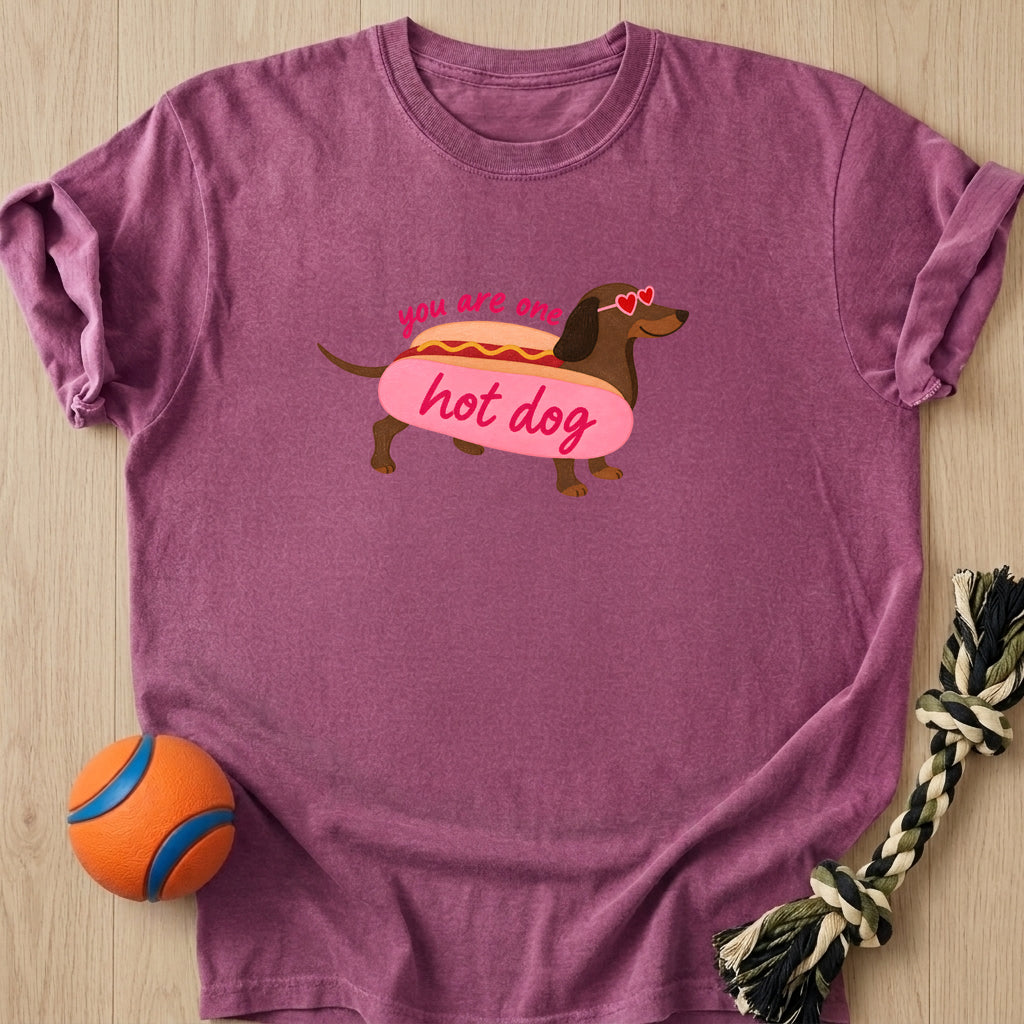 Hot Doxie T-Shirt – Berry t-shirt