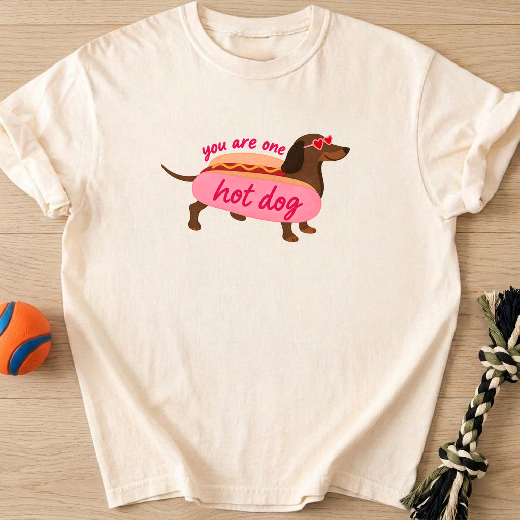Hot Doxie T-Shirt – Ivory t-shirt