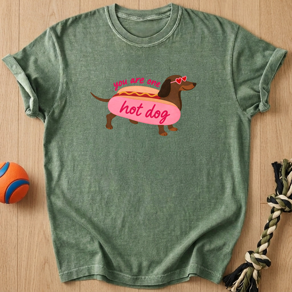 Hot Doxie T-Shirt – Moss t-shirt