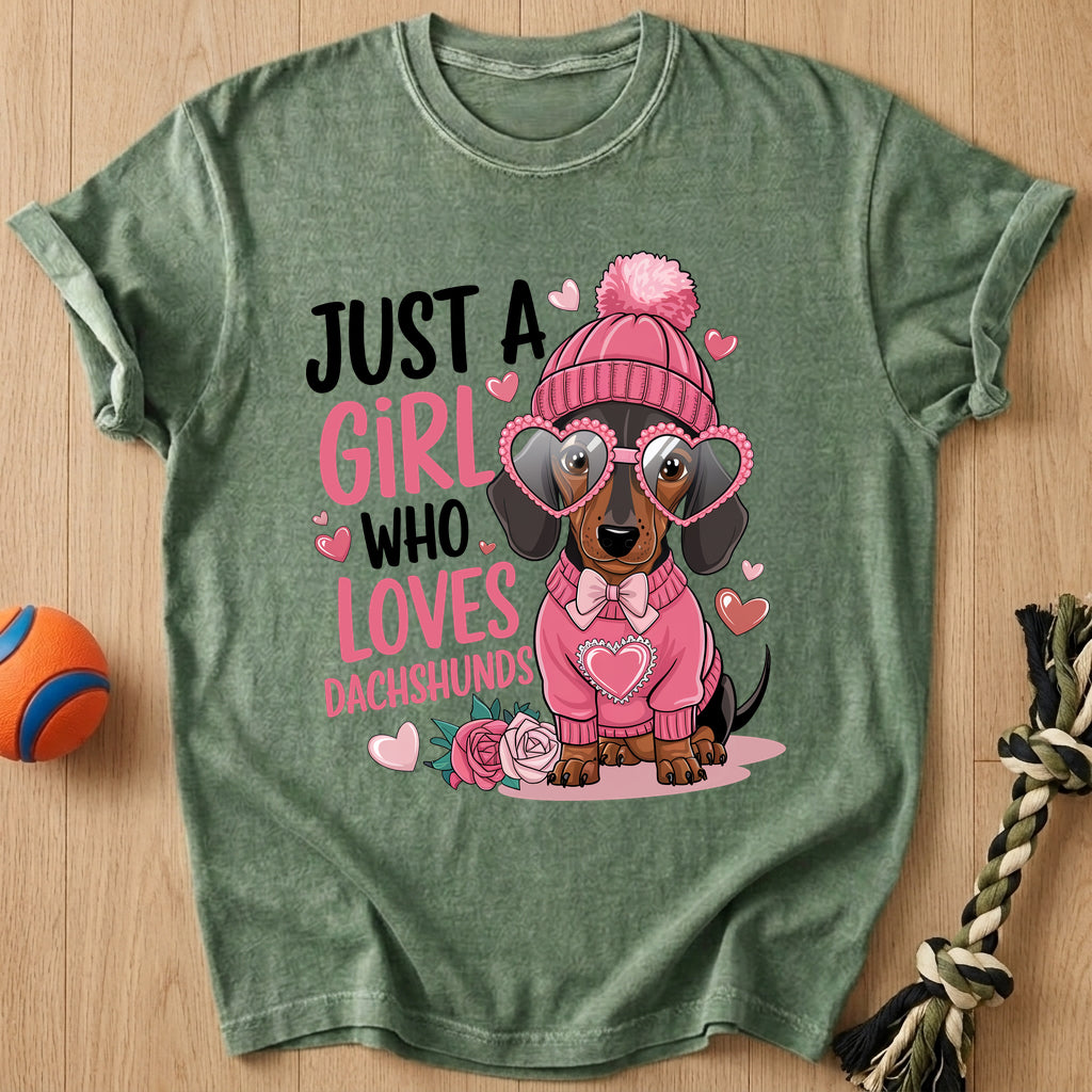 Girl Loves T-Shirt – Moss t-shirt