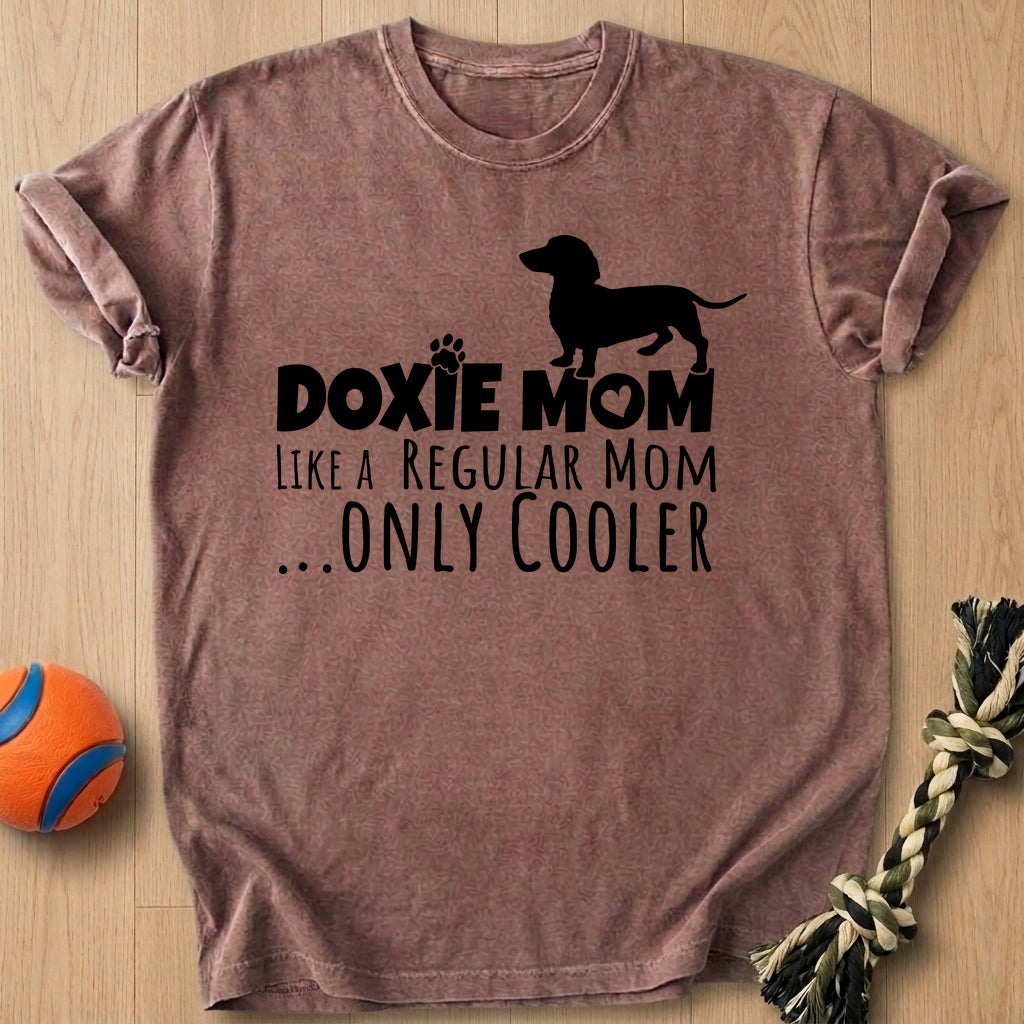 Cooler Mom T-Shirt – Espresso t-shirt
