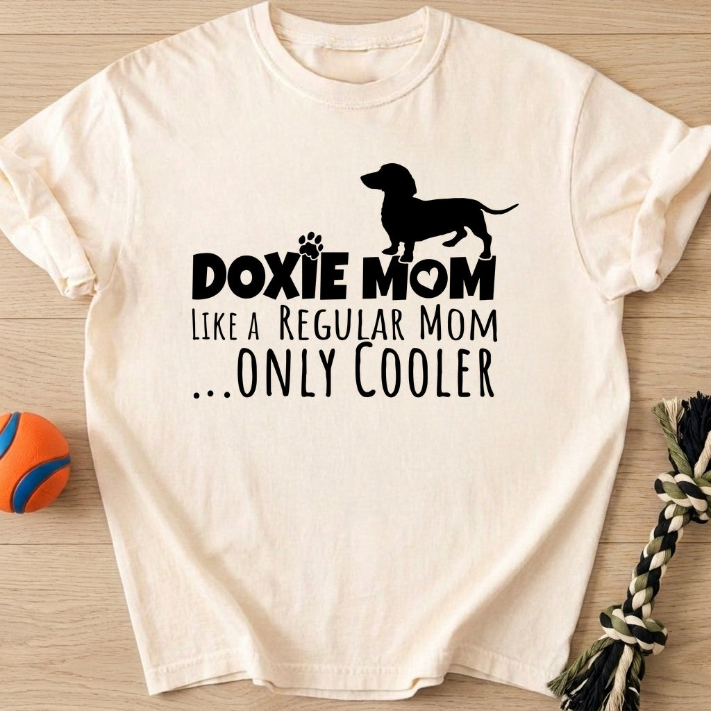 Cooler Mom T-Shirt – Ivory t-shirt