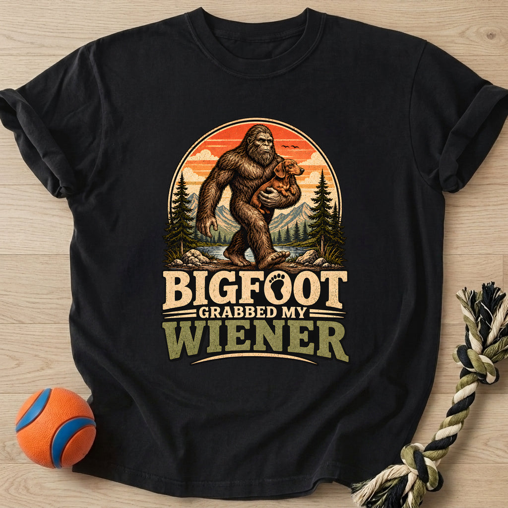 Squatch Grab T-Shirt – Black t-shirt