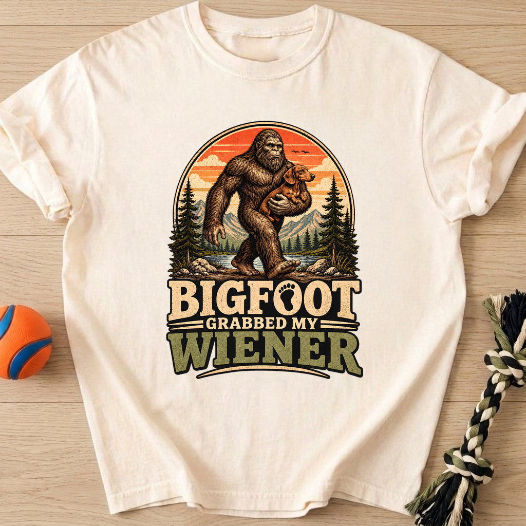Squatch Grab T-Shirt – Ivory t-shirt
