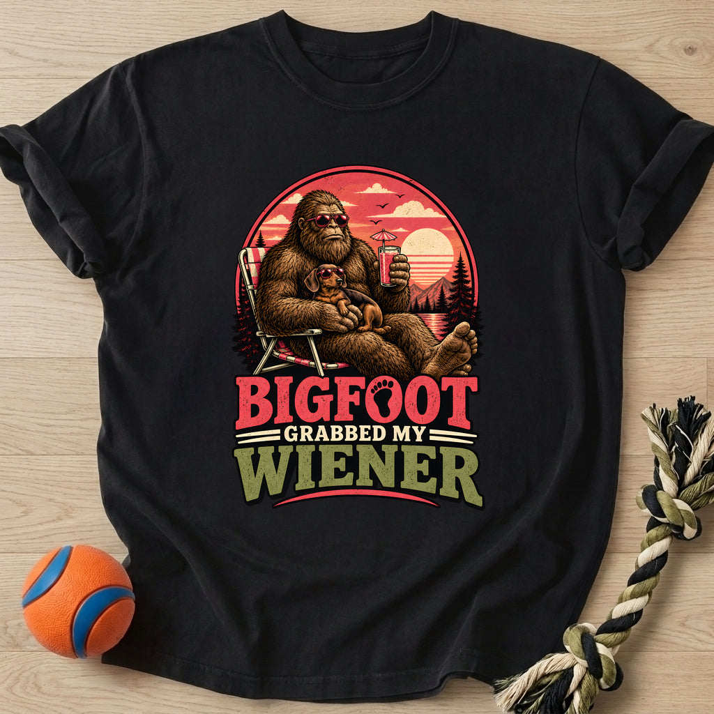 Squatch Vacation T-Shirt – Black t-shirt