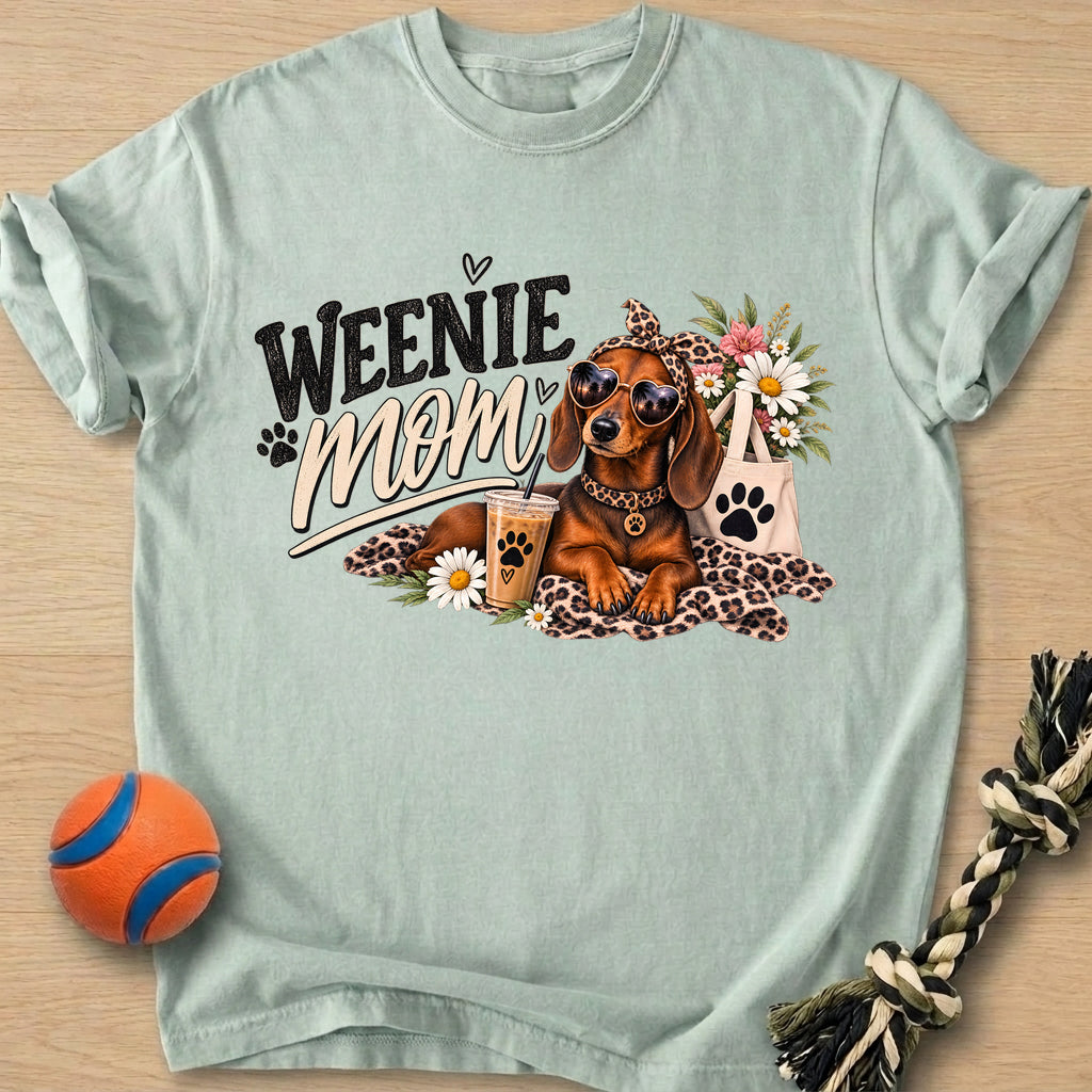 Weenie Mom T-Shirt – Bay t-shirt