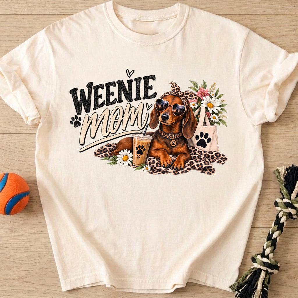 Weenie Mom T-Shirt – Ivory t-shirt
